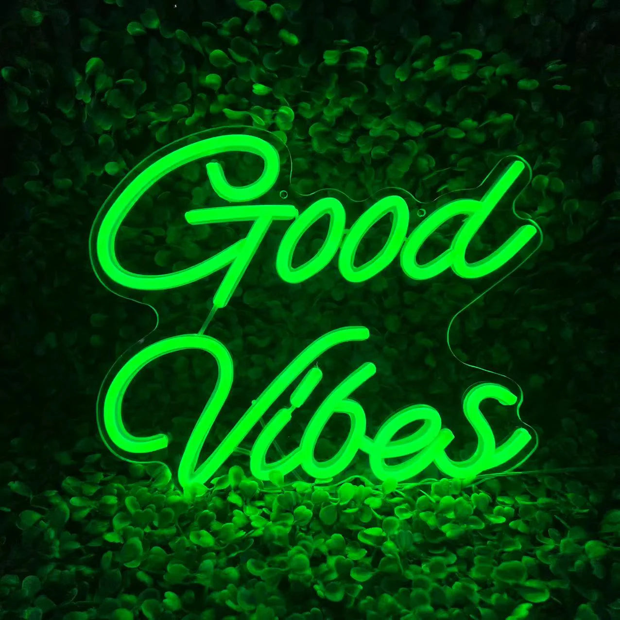 Enseigne Néon LED “Good Vibes”