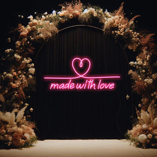 Enseigne Néon LED “Made with love"