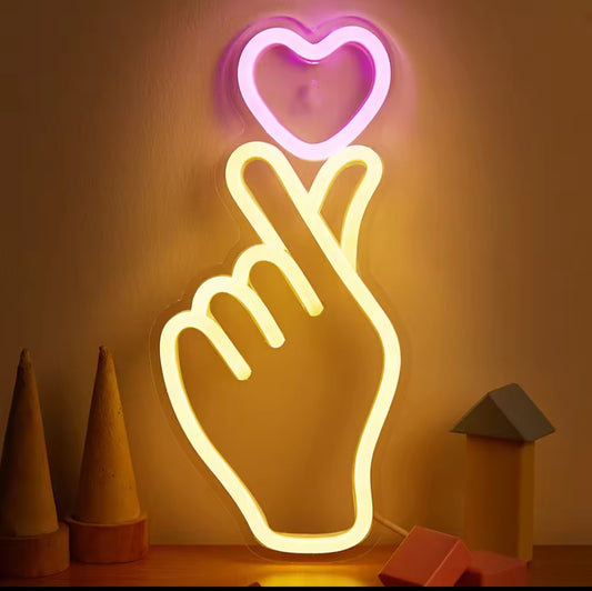 Enseigne Néon LED "Main sur le coeur"